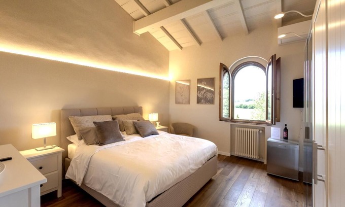 Ponte di Gabbiano Cottage | Cosy double room in pretty cottage with WiFi and AC in enchanting Monteaperti