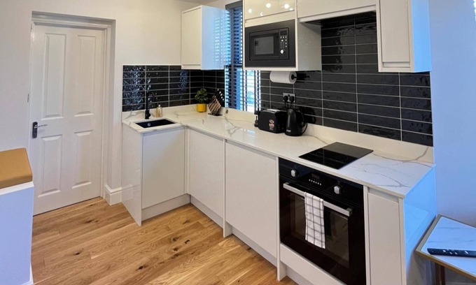 Walthamstow Apartment | Cosy London Apartment