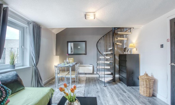 Glasgow Westend Apartment | Cosy SECC/Hydro apartment with free car park