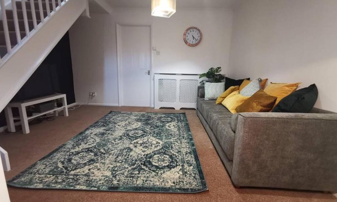 Little Stoke Apartment | Cosy up in Palmers Leaze