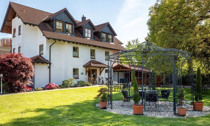 Neufrach Apartment | Cosy Vacation Apartment 8 on "Trostelhof" with Private Terrace