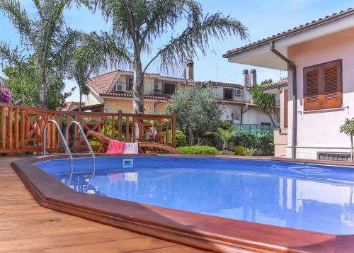 Ladispoli Villa | Cosy Villa in Ladispoli with Private Pool