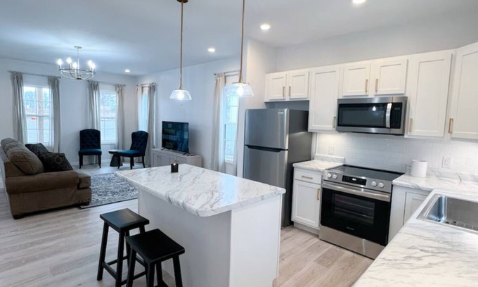 Farmers Cottage | Cottage 4 at MeadowView- near cave run lake!