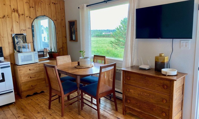 French River Cottage | Cottage #6 - 1 bedroom - pet friendly!