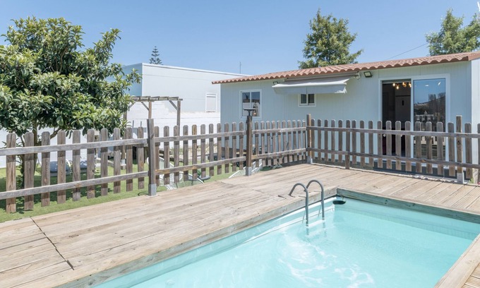 Conil de la Frontera Cottage | Cottage 'Casita de Ana' with Private Pool, Wi-Fi and Air Conditioning