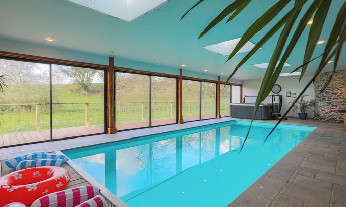 Saint-Igeaux House | Cottage 'Gite De Kerigochen - Kraou Tomm' with Private Terrace, Private Garden and Wi-Fi