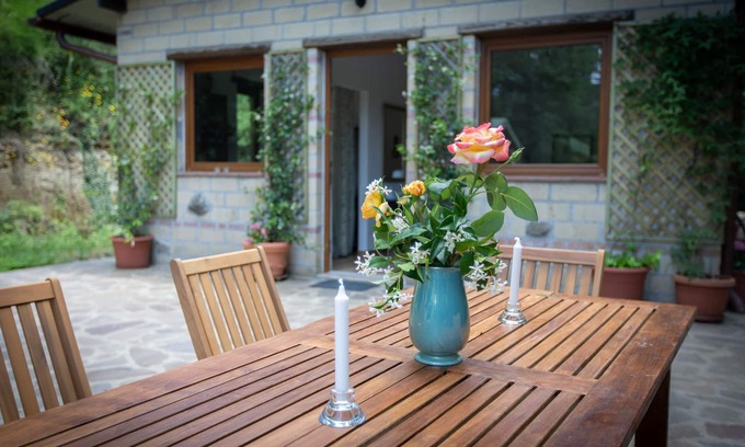 Onano Cottage | Cottage in the Castle of Santa Cristina with pool