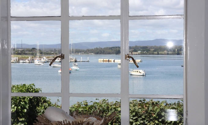 George Town Cottage | Cottage on York Cove. Every living area with water views. Cosy. Walk to shops.