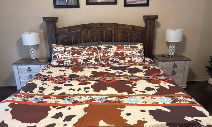 Springtown House | Country home with a brand new hot tub, WiFi and central air, spacious bad yard