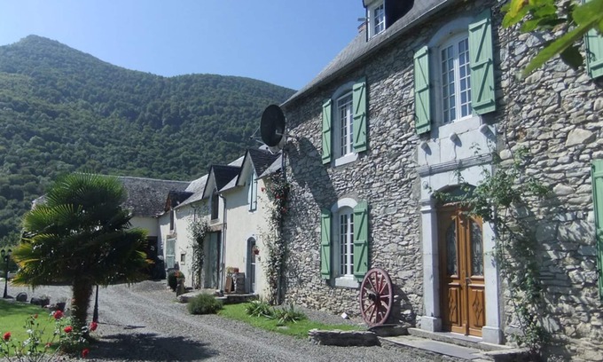 Mazouau House | Country house century (1771) carefully restored huge garden / swimming pool.