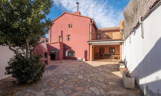 Teruel House | Country House 'Cuatro Torres' with Private Terrace and Wi-Fi