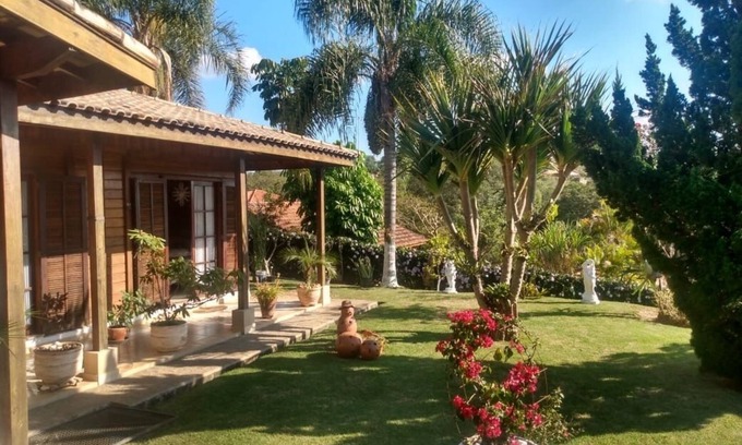 Mairinque Cottage | Country house in gated community Porta do Sol!