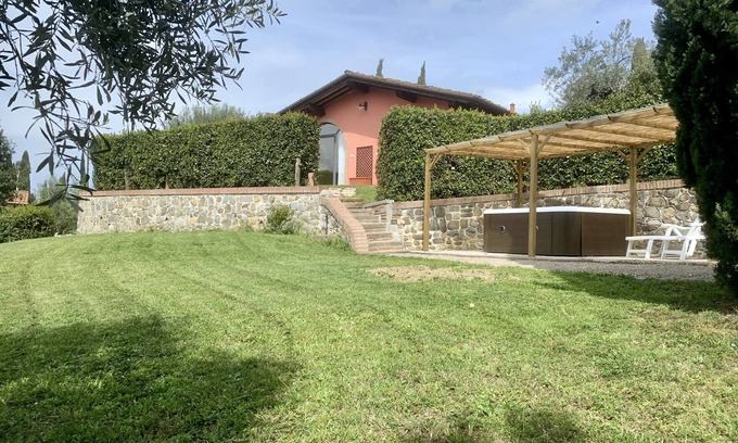 Cerreto Guidi Villa | Country House