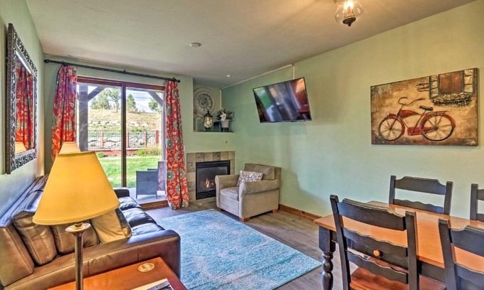 The Highlands Apartment | Couples Ski Condo 1 Mi to Breckenridge Golf Club