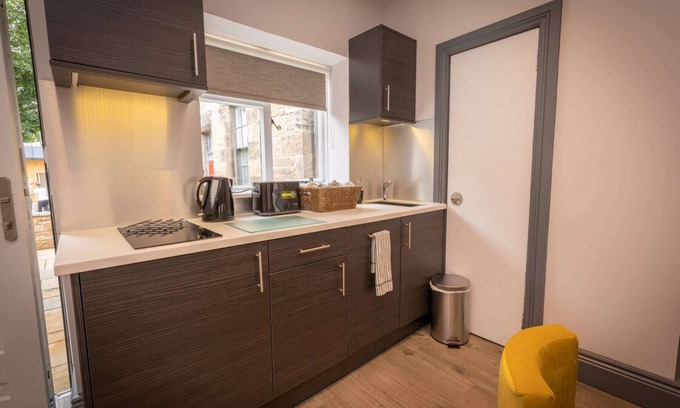 Linlithgow Apartment | Court Residence