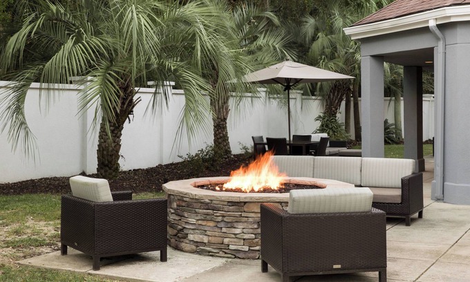 Ferry Pass Hotel | Courtyard by Marriott Pensacola