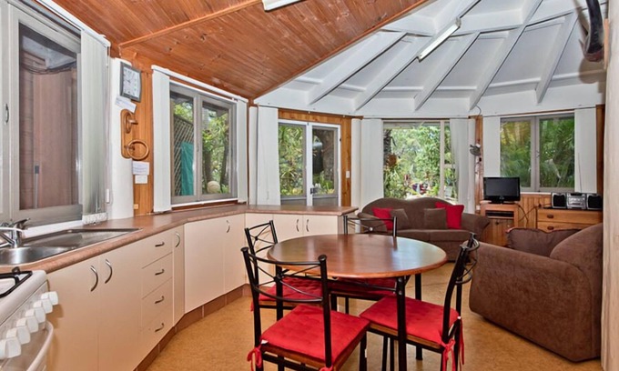 Brisbane Waterfront Apartment | Cowan Palms @ Cowan Unit 2