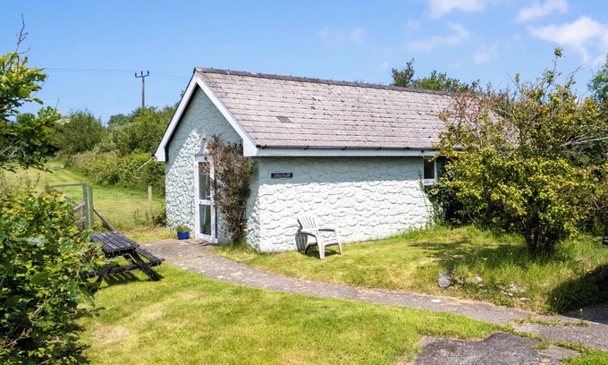 Tan-y-groes Cottage | Cowslip at Gorslwyd - Sound Retreat
