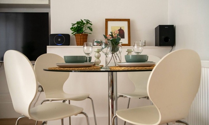 Lee Apartment | Cozy 1 Bed Apartment in London, 15 minutes from London Bridge!