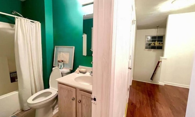Cave Spring Apartment | Cozy 1 Bed w/ Fast Wifi & Free Parking