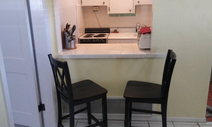 Three Palms Point Apartment | Cozy 1 Bedroom Apartment, 3 Block Walk To Beach