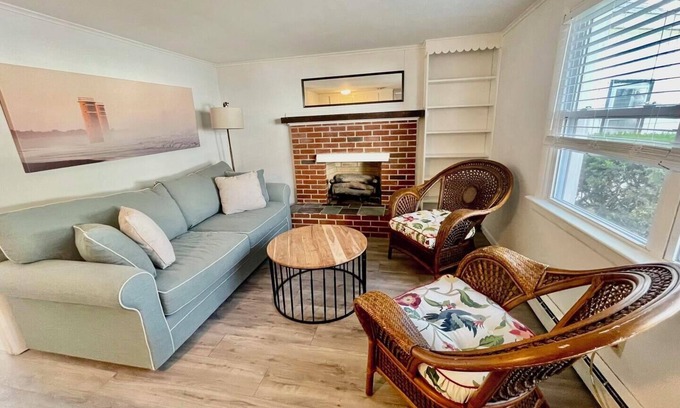 The Pines Apartment | Cozy 1-Bedroom, Steps to Beach, Shops & Dining – Perfect Rehoboth Location!
