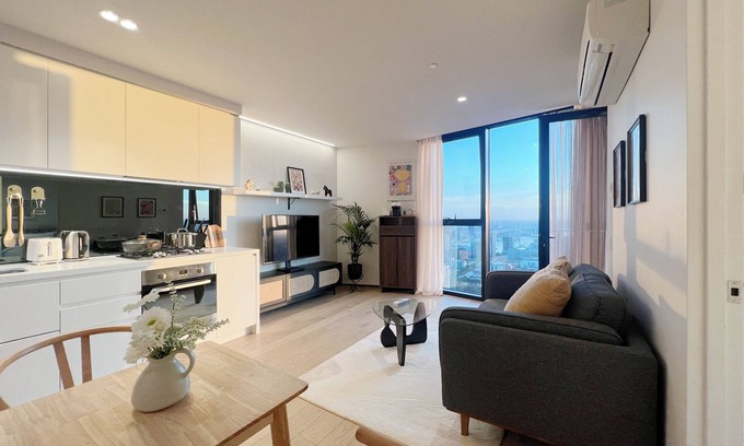 Carlton South Apartment | Cozy 1B1B APT with stunning view