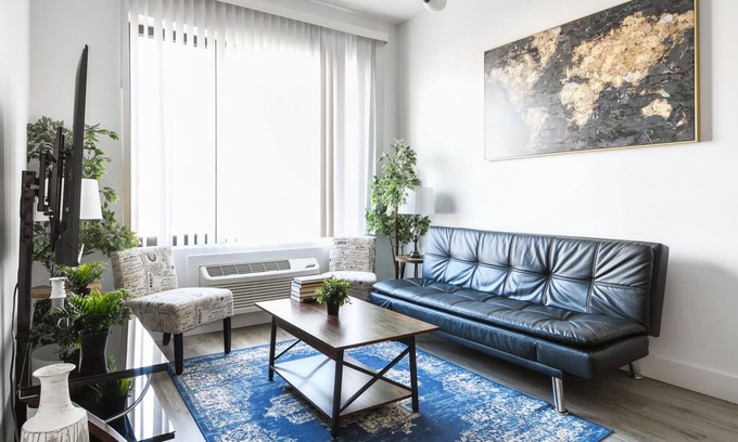 Elizabeth Apartment | Cozy 1BR next to EWR 6032