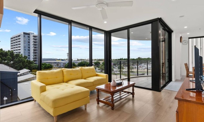 Eagle Farm Apartment | Cozy 1BR Retreat in Hamilton Near River & Dining