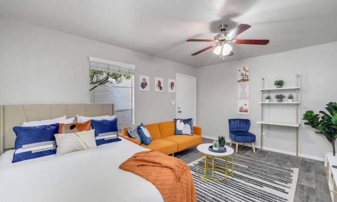 Arcadia Lite Apartment | Cozy 1BR sleep 6+ Free Parking