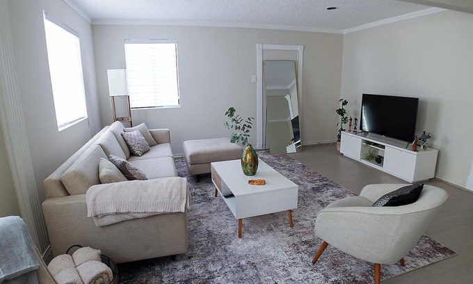 Atwater Village House | Cozy 2BR Atwater Retreat – Walk to Shops & Dining