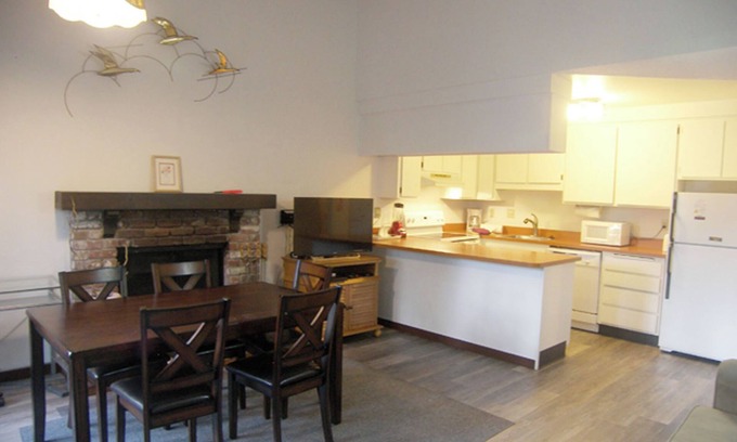 Incline Village Condo | Cozy 2BR Condo Near Diamond Peak (AT5)