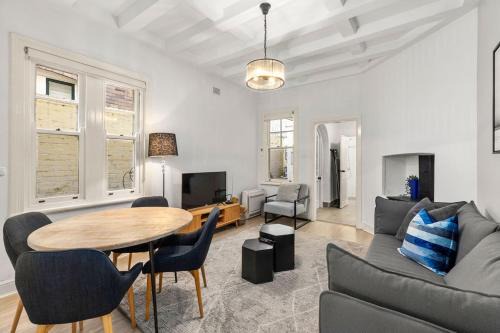Millers Point Apartment | Cozy 2BR Stay Near Barangaroo & The Rocks
