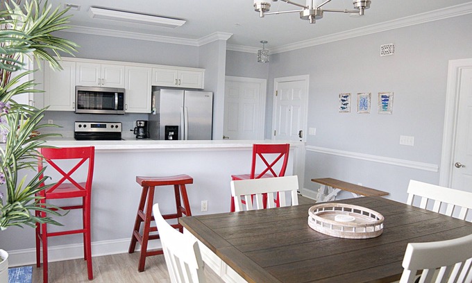 Little River Condo | Cozy 3-bedroom condo in awesome Little River with WiFi, AC