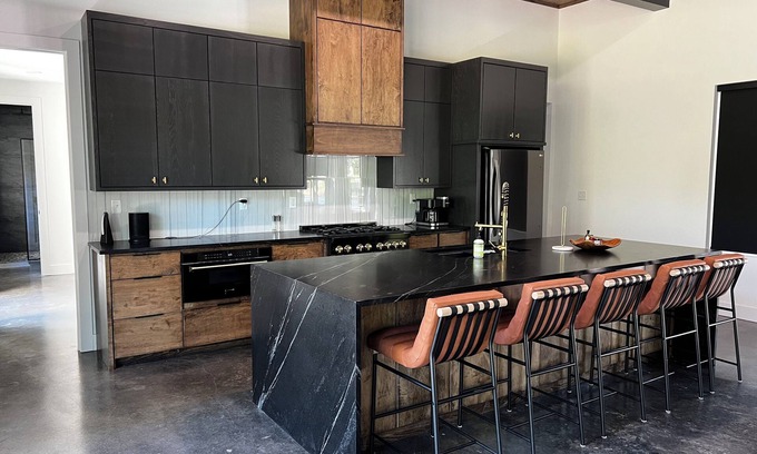 Murfreesboro House | Cozy 3-bedroom house on the Little Missouri River close to lake Greeson!