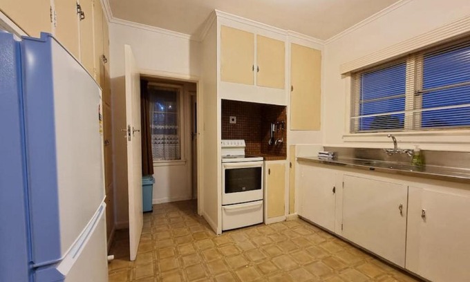 Mount Roskill House | Cozy 3BR Mt Roskill - Heat Pump & Wifi & Netflix