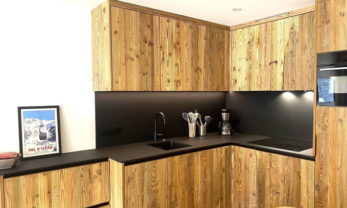 Val-d'Isere Apartment | Cozy 6-person apartment, 2 baths, near center and pistes, with parking, WiFi, and mountain views