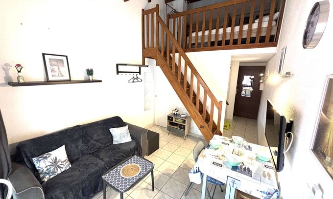 Port-la-Nouvelle Apartment | Cozy A/C Studio Mezzanine, Beach 400m, Shops Nearby, Sleeps 4, Terrace, Parking