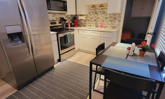 Denton Apartment | Cozy apartment in charming Denton walkable to TWU