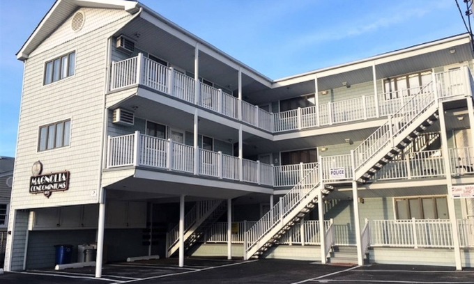 Cape May - Wildwood Condo | Cozy apartment near the coast