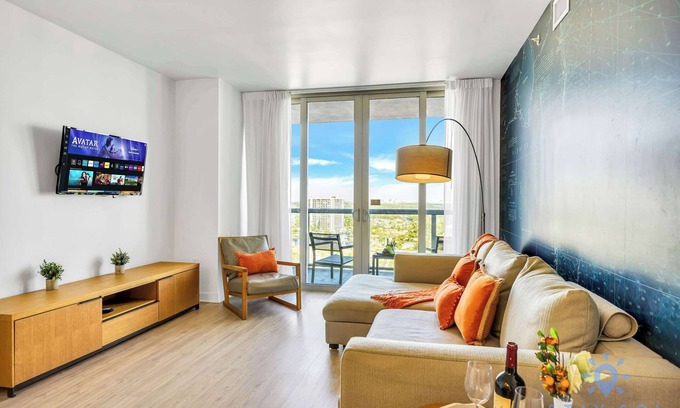 Hallandale Beach Apartment | Cozy Apartment w/Private Balcony & Amenities