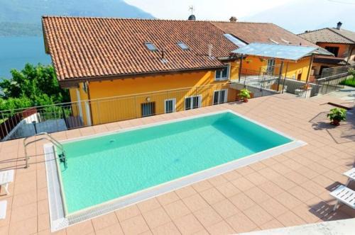 Vercana Apartment | Cozy apartment with lake view