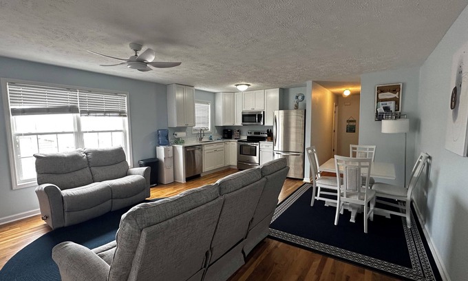 Wilmington Beach Condo | Cozy beachfront property with amenities, completely renovated recently!