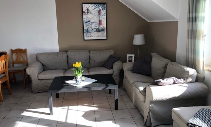 Wenkendorf Condo | Cozy, bright vacation apartment on 2 levels with conservatory