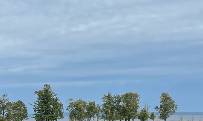 Rapid River Cabin | Cozy Cabin with beautiful view of Lake Michigan. Pet Friendly