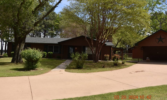 Canton Other | Cozy Canton Cottage + Cabin - 2 separate houses on same property. Sleeps 12