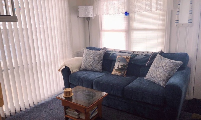 Wells Beach Condo | Cozy Condo across the street from Wells Beach