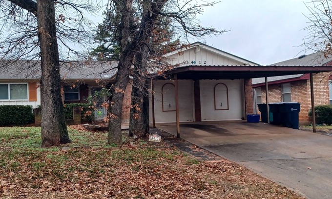 Del City House | "Cozy & Convenient 3-Bedroom Home in SEOKC – Ideal for Traveling Professionals!"