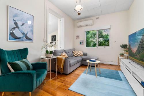 Norwood House | Cozy Cottage Retreat 3BR Holiday Home in Norwood
