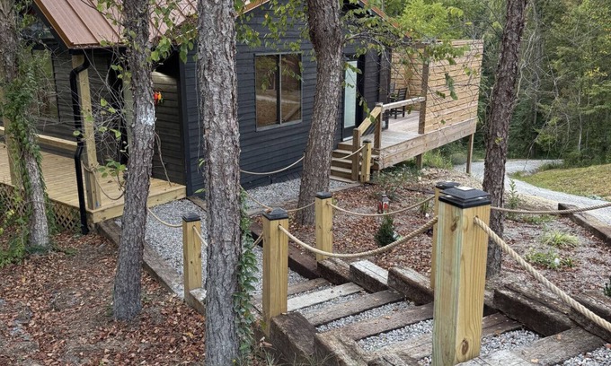 Creola House | Cozy cottage in the heart of Hocking Hills
